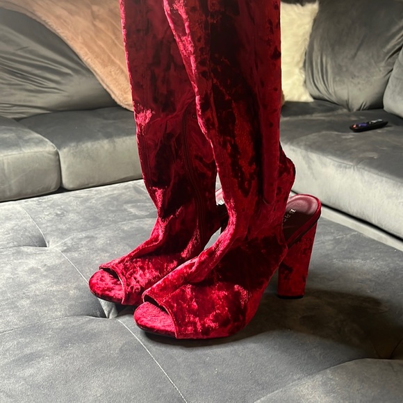 Red Velvet over the knee boots - Picture 1 of 4